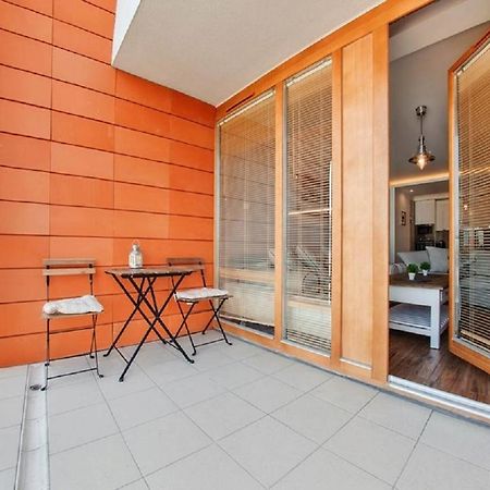 3-Rooms Apartment With Balcony By The Oldtown Gdansk Exterior photo