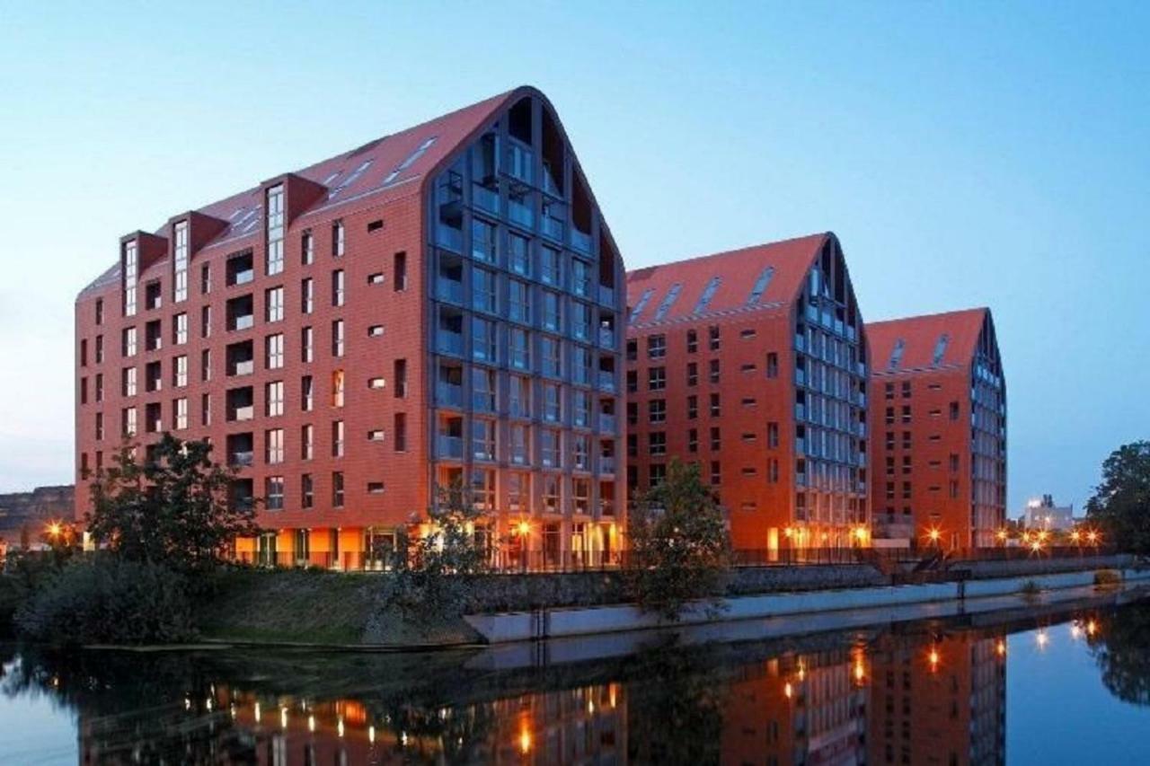 3-Rooms Apartment With Balcony By The Oldtown Gdansk Exterior photo