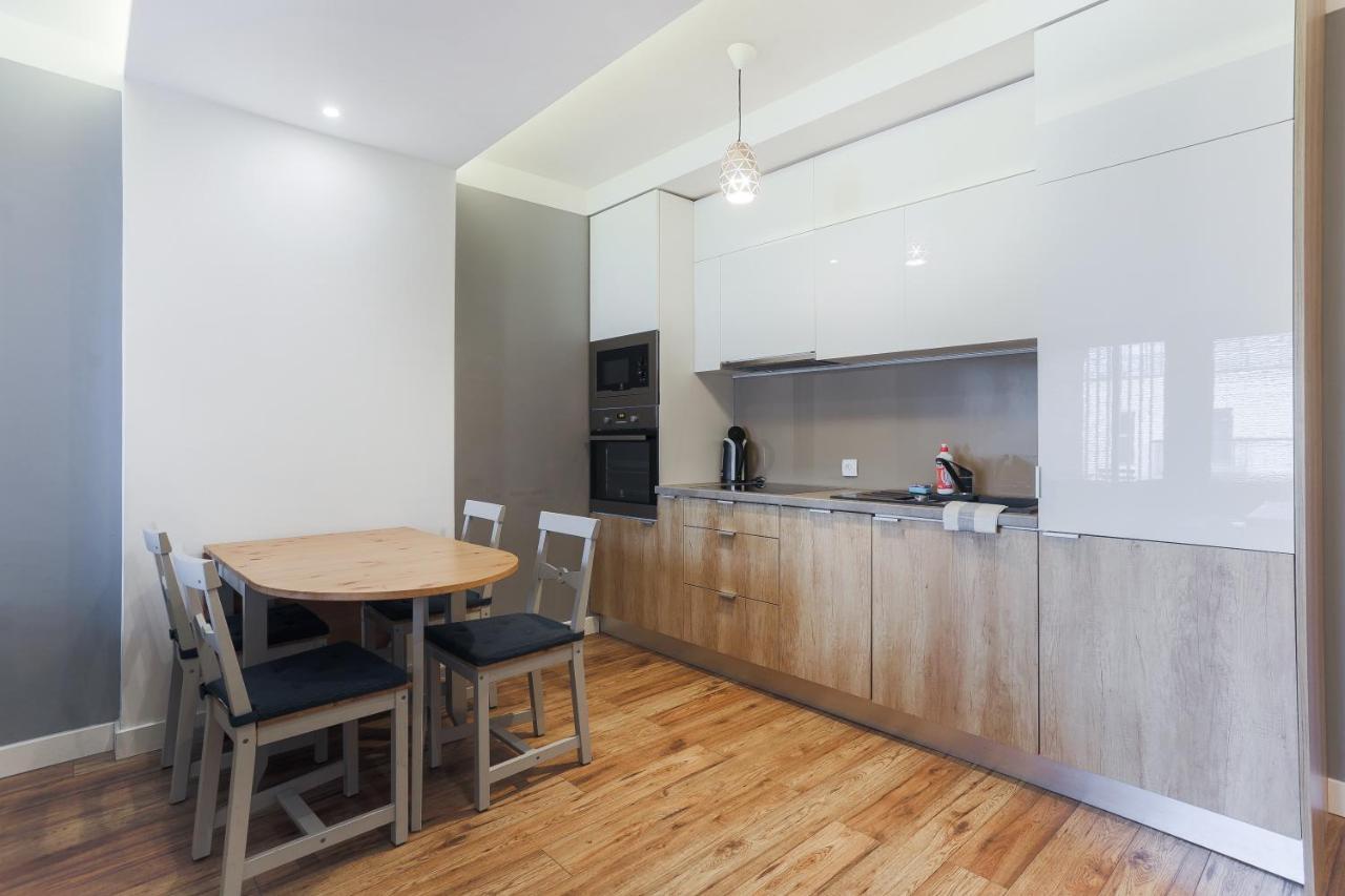 3-Rooms Apartment With Balcony By The Oldtown Gdansk Exterior photo